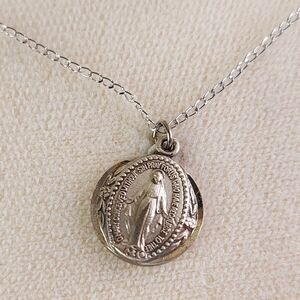 Vtg Sterling Silver Mary Religious Medallion Necklace NEVER WORN NOS Felice w/Bx